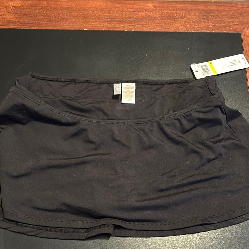 Anne Cole Black  Bathing Suit Skort- NWT -M